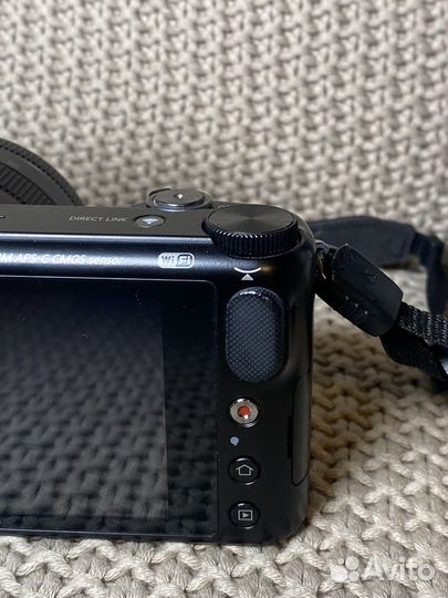 Беззеркальный системный фот samsung NX 2000