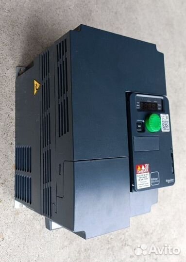 Преобразователь Schneider Electric ATV320U55N4C
