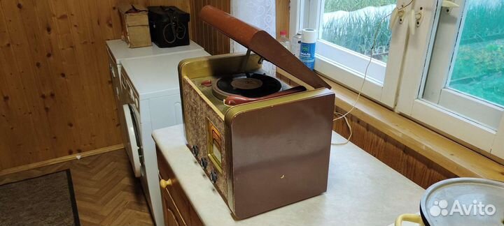 Винтажная ламповая радиола