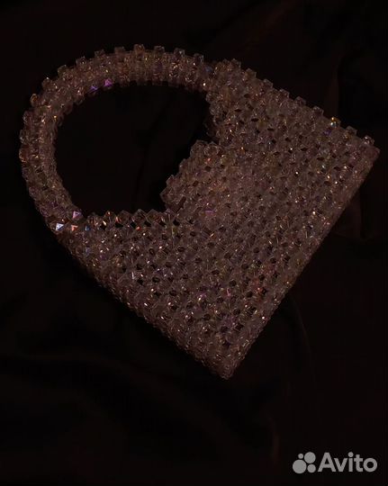 Сумка из акриловых бусин ручной работы