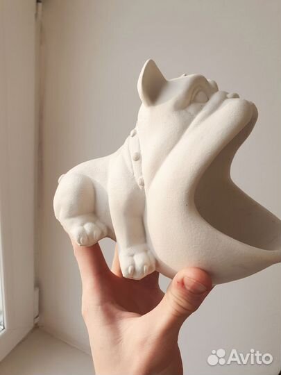 Домашний бульдог - для конфет, вещей и ключей