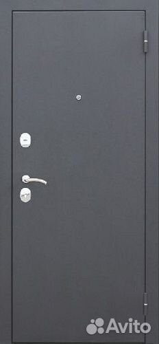 Дверь входная с зеркалом