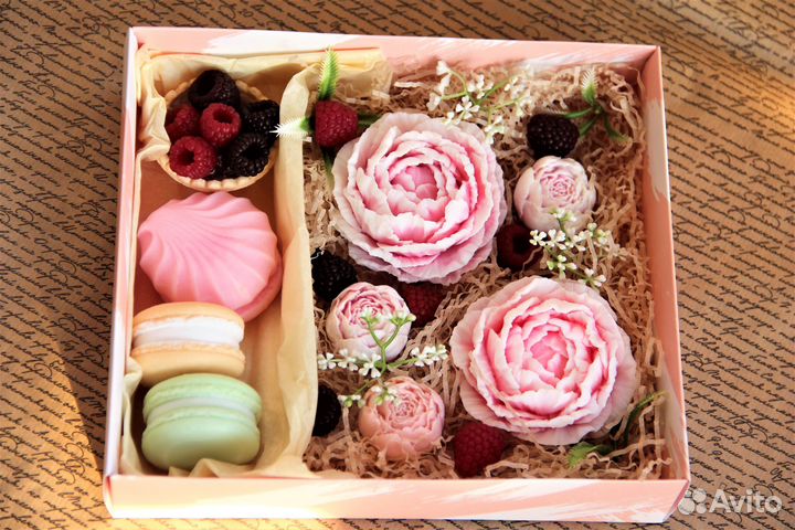 Мыло ручной работы в подарок на 8 марта