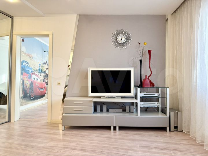 3-к. квартира, 90 м², 3/9 эт.