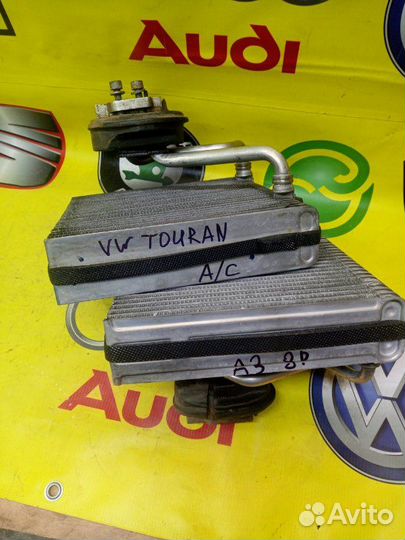 Радиатор охладителя печки передний Skoda Octavia