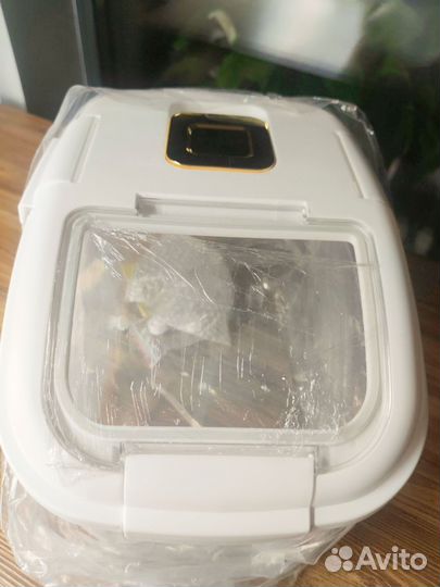 Контейнер герметичный для сухого корма