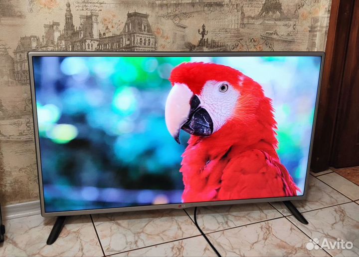 Телевизор LG 42LB570V (107см) SMART, DVB-T2