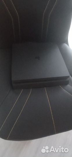 Ps4 slim 500gb + MK 11 Ultimate