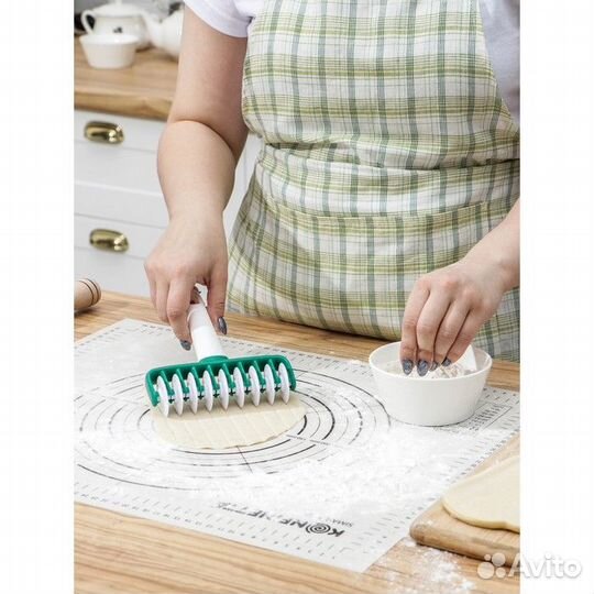 Валик для нарезки полос из теста konfinetta «Сладо