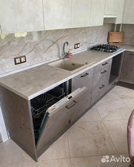 Кухонный гарнитур без ручек CN:026615