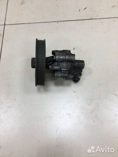 Насос гидроусилителя Audi 100
