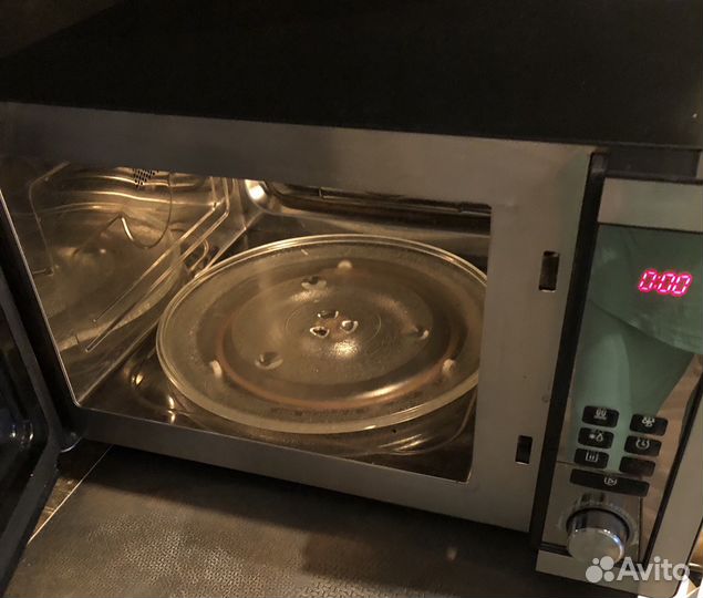 Микроволновка с функцией духовки
