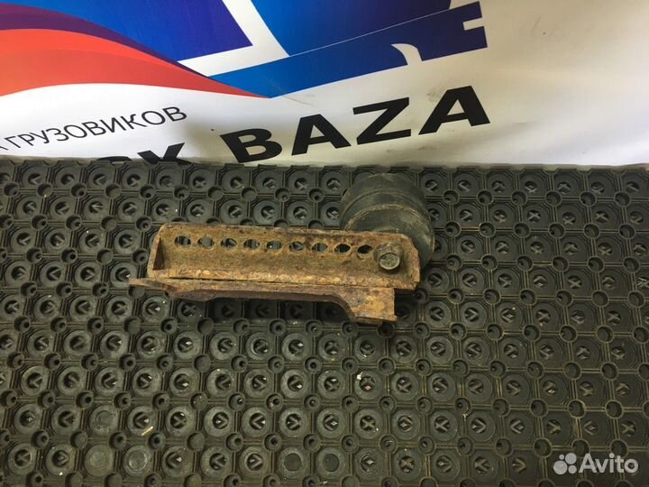 Кронштейн опоры кпп