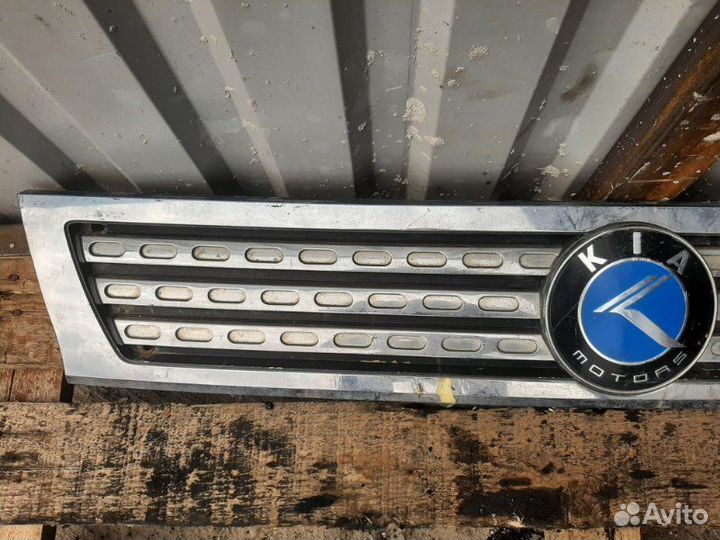 Облицовка передняя Kia Granbird 2000