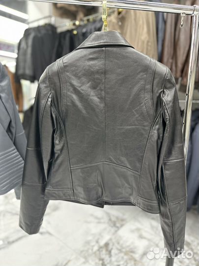 Кожаная куртка косуха женская