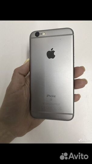 Телефон iPhone 6s