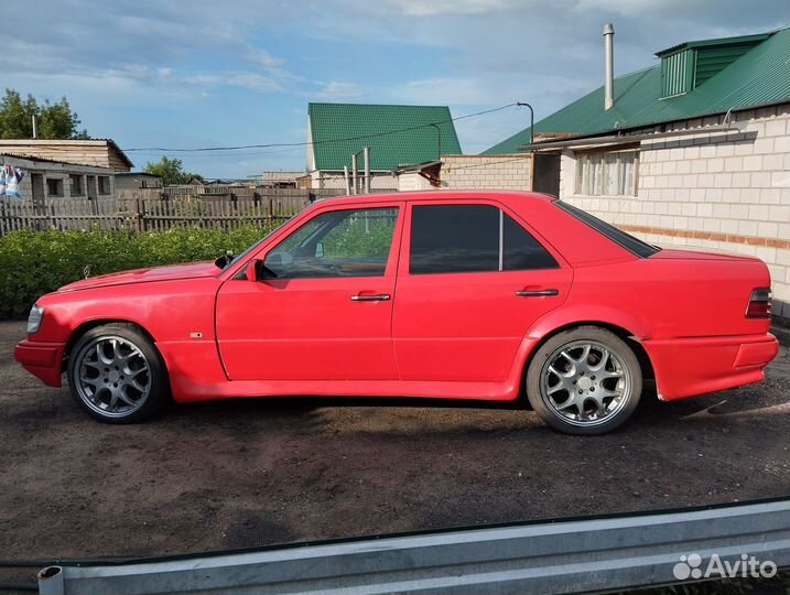 Mercedes-Benz E-класс 2.2 AT, 1993, 397 890 км
