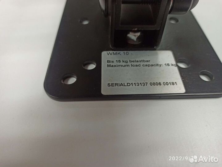 Настенное крепление для акустики