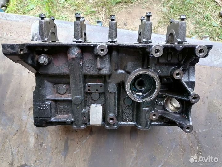 Блок цилиндров K9k732 Renault
