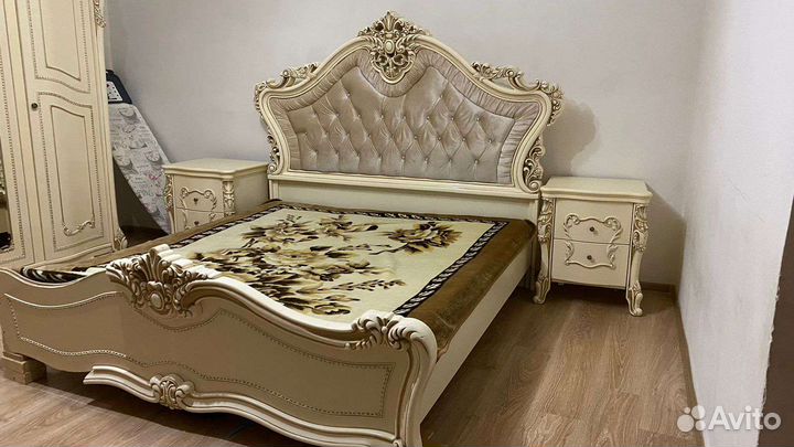 Спальный гарнитур бу