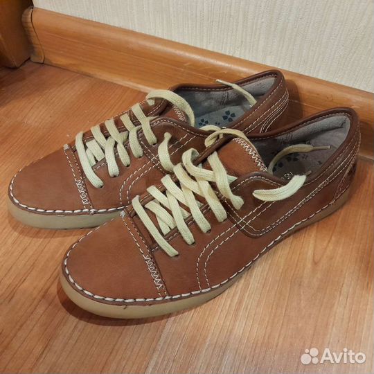 Ботинки женские
