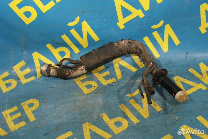 Горловина бензобака Volvo 850