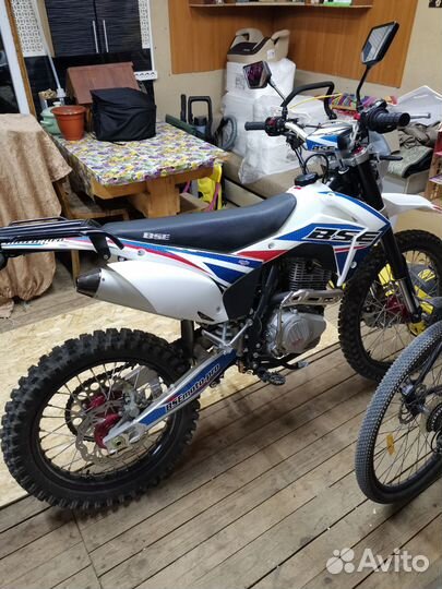 Мотоцикл Bse Z3Y 21/18