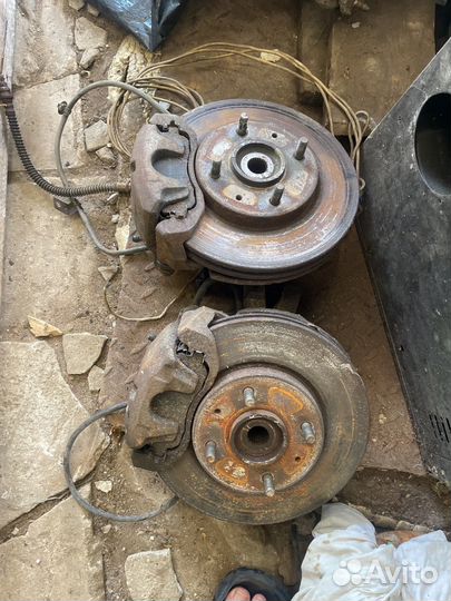 Ступица передняя лансер 9