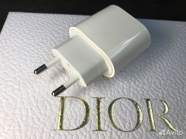 Зарядка на iPhone 20w оригинал б/у