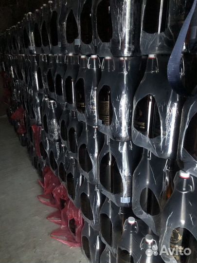 Литровые бутылки с бугельной пробкой