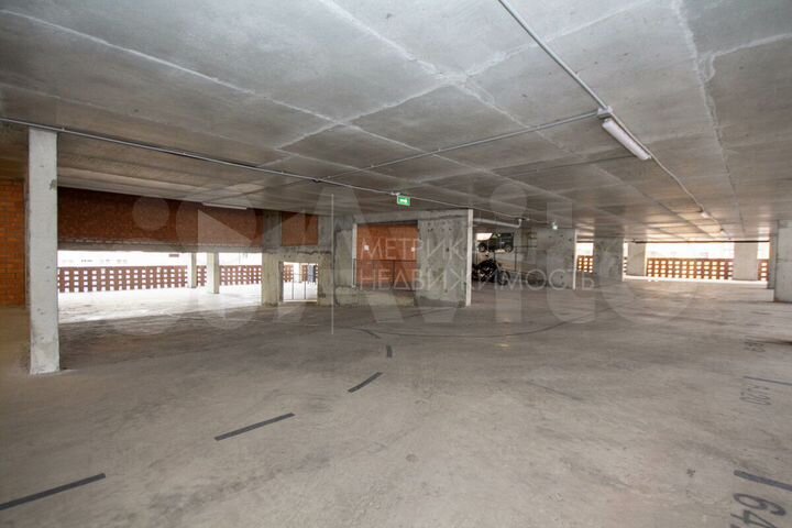 Машиноместо, 13 м²