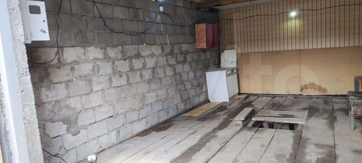 Гараж, > 30 м²