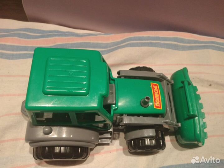 Детские игрушки трактор