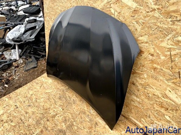 Тойота камри В 70 Капот