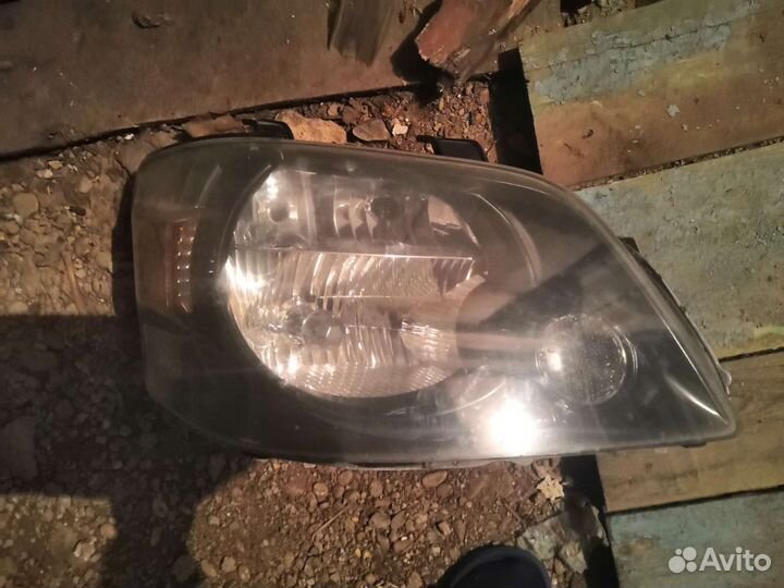 Фары оптика Т. noah. 55кузов