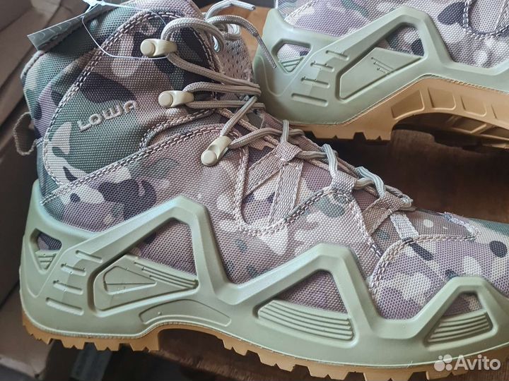 Трекинговые ботинки лова в мультикаме