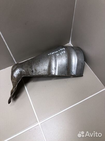 Тепловой экран коллектора Ssang Yong Actyon D20DTF