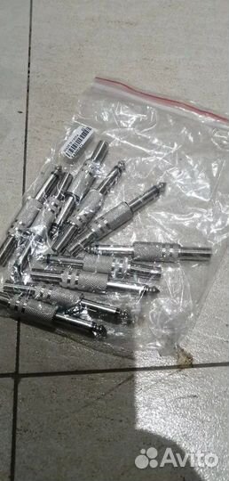 Черный кожаный брелок гитариста