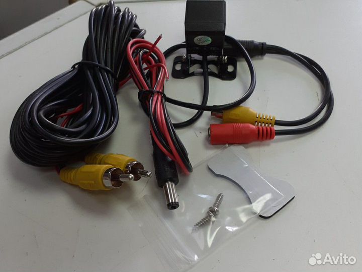 Камера заднего вида, полный комплект