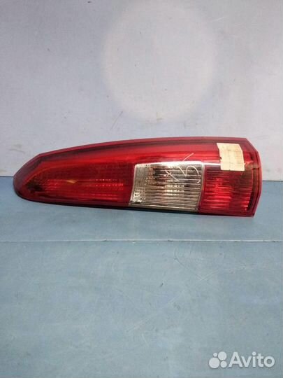 Фонарь задний правый универсал 9483689