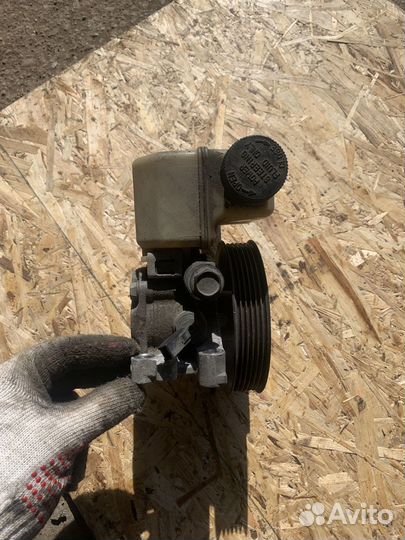 Насос гур mazda 6 gg gh