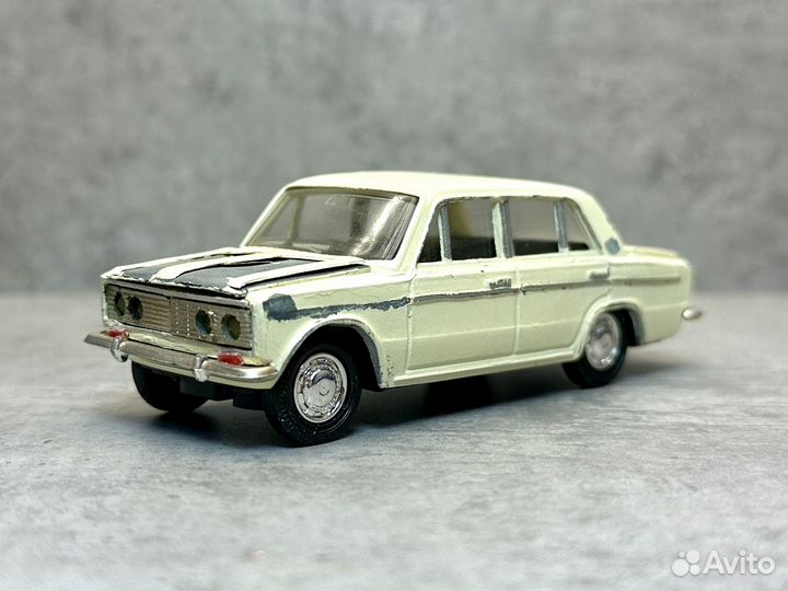 Модель автомобиля ваз 2103 СССР на базе 2101