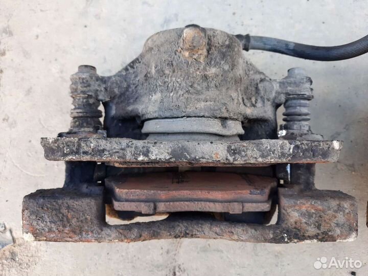 Суппорт тормозной land rover freelander 1