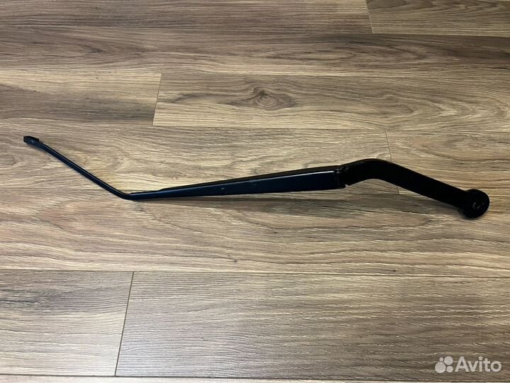 Рычаг стеклоочистителя правый BMW X5 F15 X6 F16