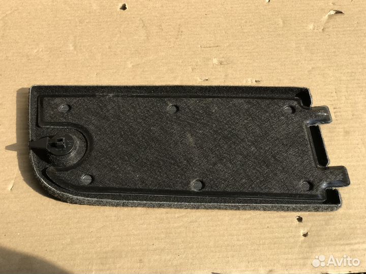 Крышка багажного отделения Volkswagen Tiguan 11-17