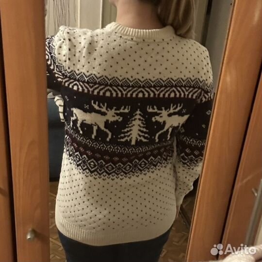 Свитер женский