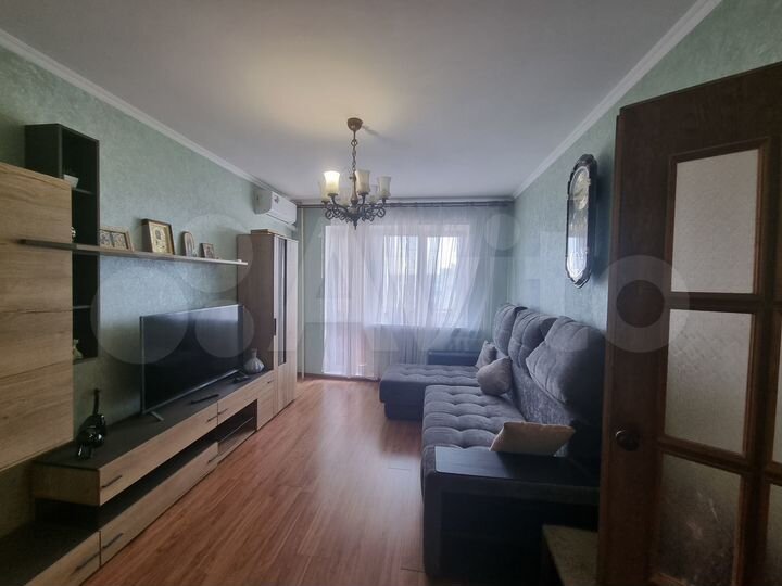 2-к. квартира, 50 м², 9/9 эт.