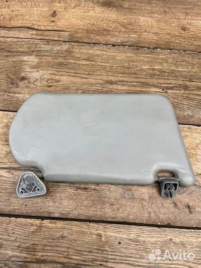 Козырек солнцезащитный левый Nissan Almera N16 1.5