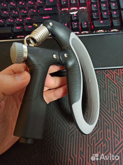 Эспандер кистевой регулируемый со счетчиком