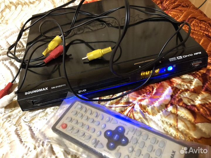 Soundmax SM-DVD5111 на запчасти